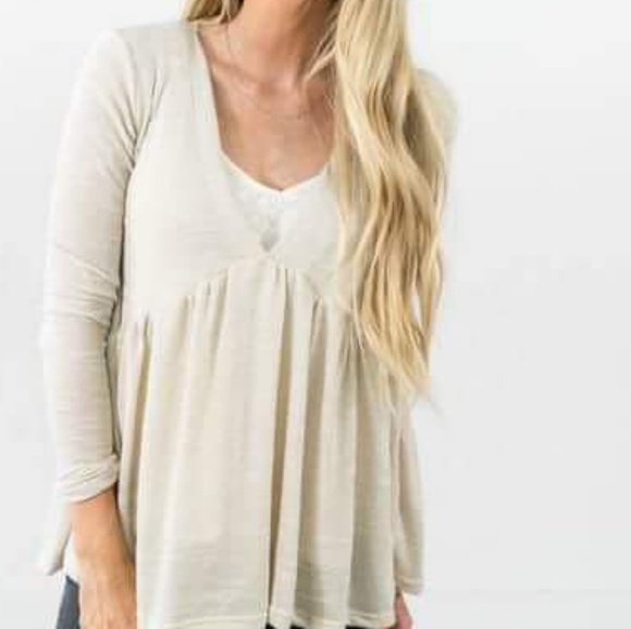 Top - Picture 2 of 4